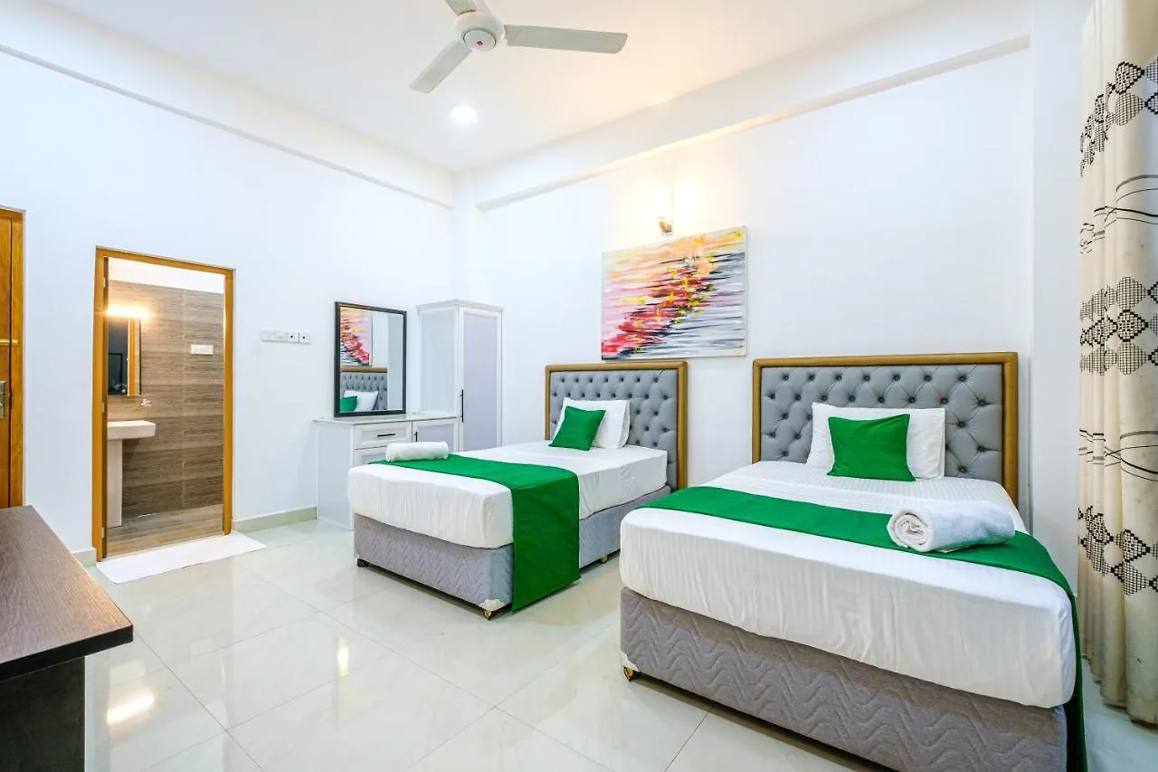 Queens Mount Ridge Kandy Hotel