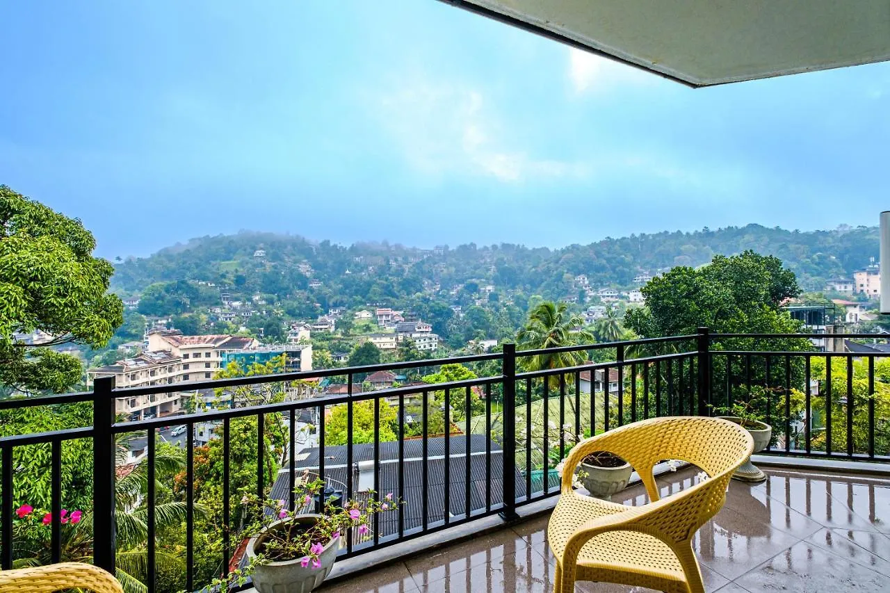 Queens Mount Ridge Kandy Otel