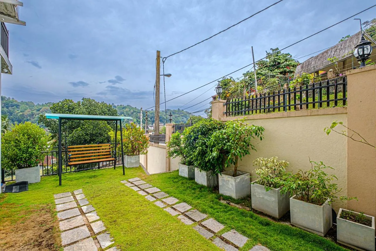 Hotel Queens Mount Ridge Kandy